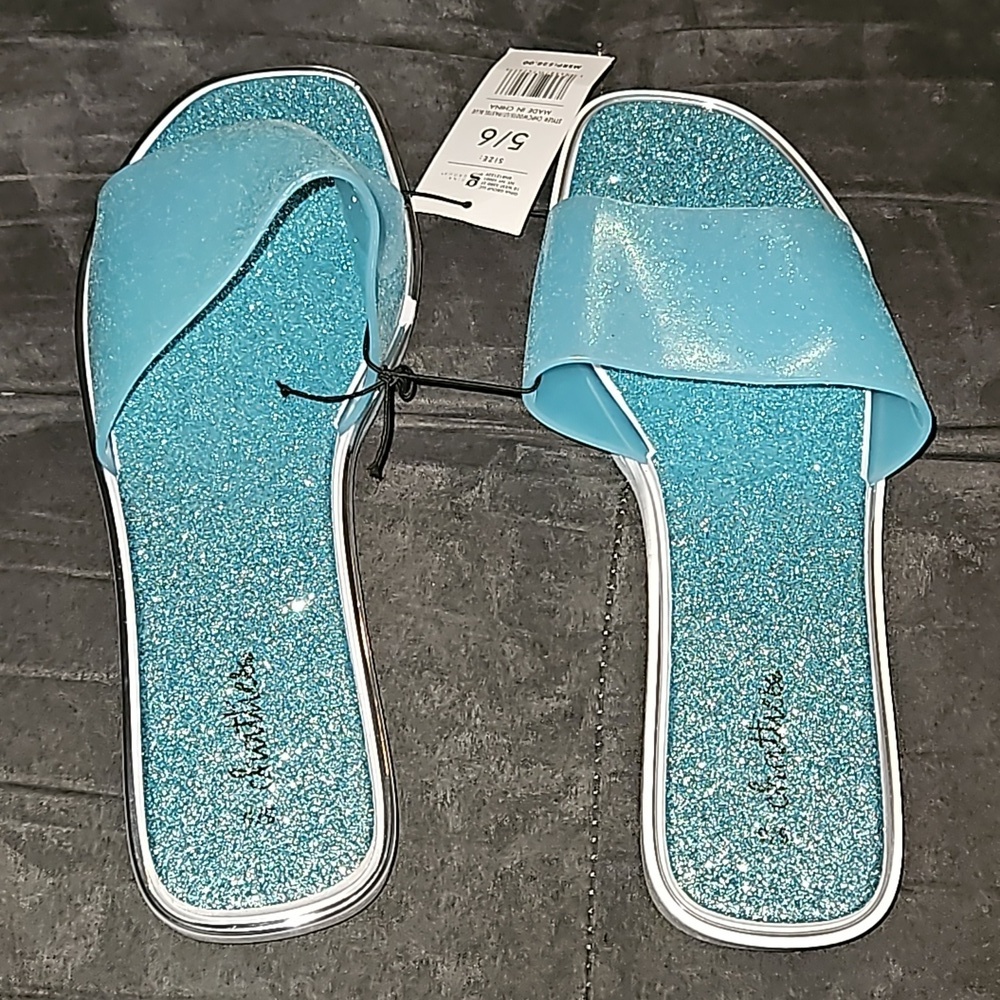 Chatties Footwear Pastel Blue Sparkle Glitter Slip-on White Sole Sandal Size 5/6 - Picture 3 of 8